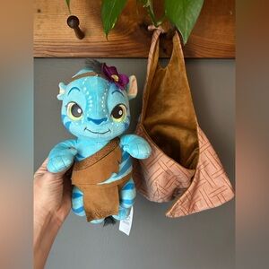 Disney Parks Pandora Avatar Baby Na’vi in Blanket Pouch Plush Stuffed Toy doll